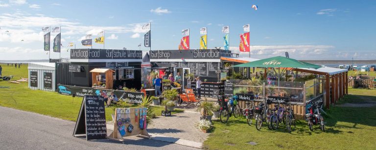 Kite- und Windsurfschule Windloop mit Strandbar/Beachbar