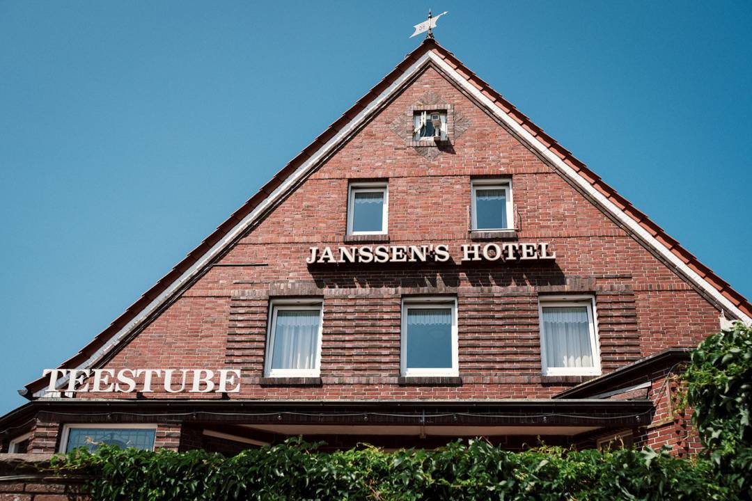 Janssen´s Hotel am malerischen Kutterhafen in Neuharlingersiel