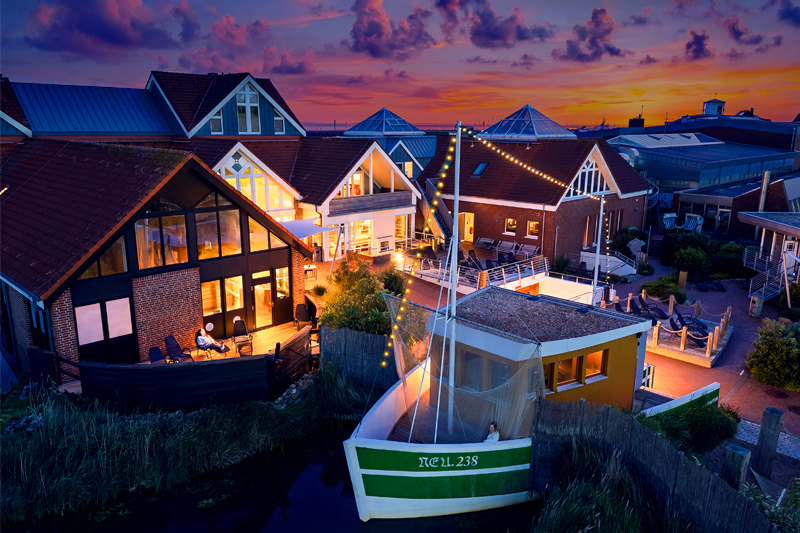 Sommernacht im BadeWerk Neuharlingersiel