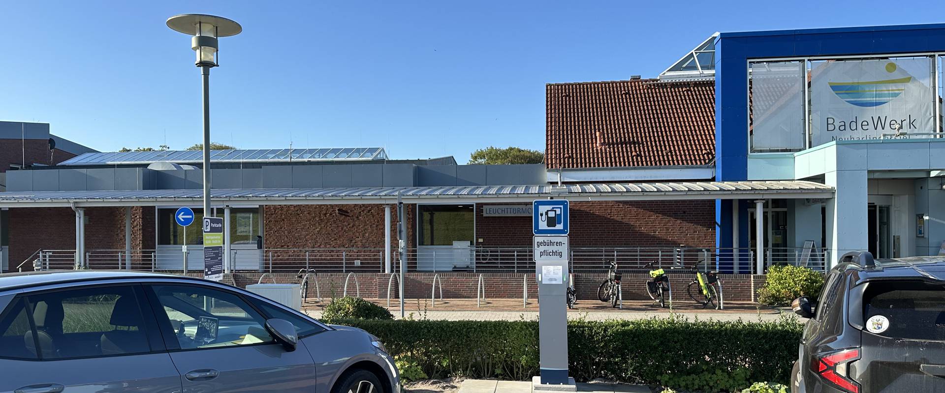 E-Auto-Ladesäule am BadeWerk Neuharlingersiel