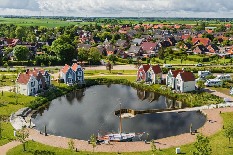 Fischerhäuschen am Kurpark-See Neuharlingersiel Fischerhäuschen am Kurpark-See Neuharlingersiel